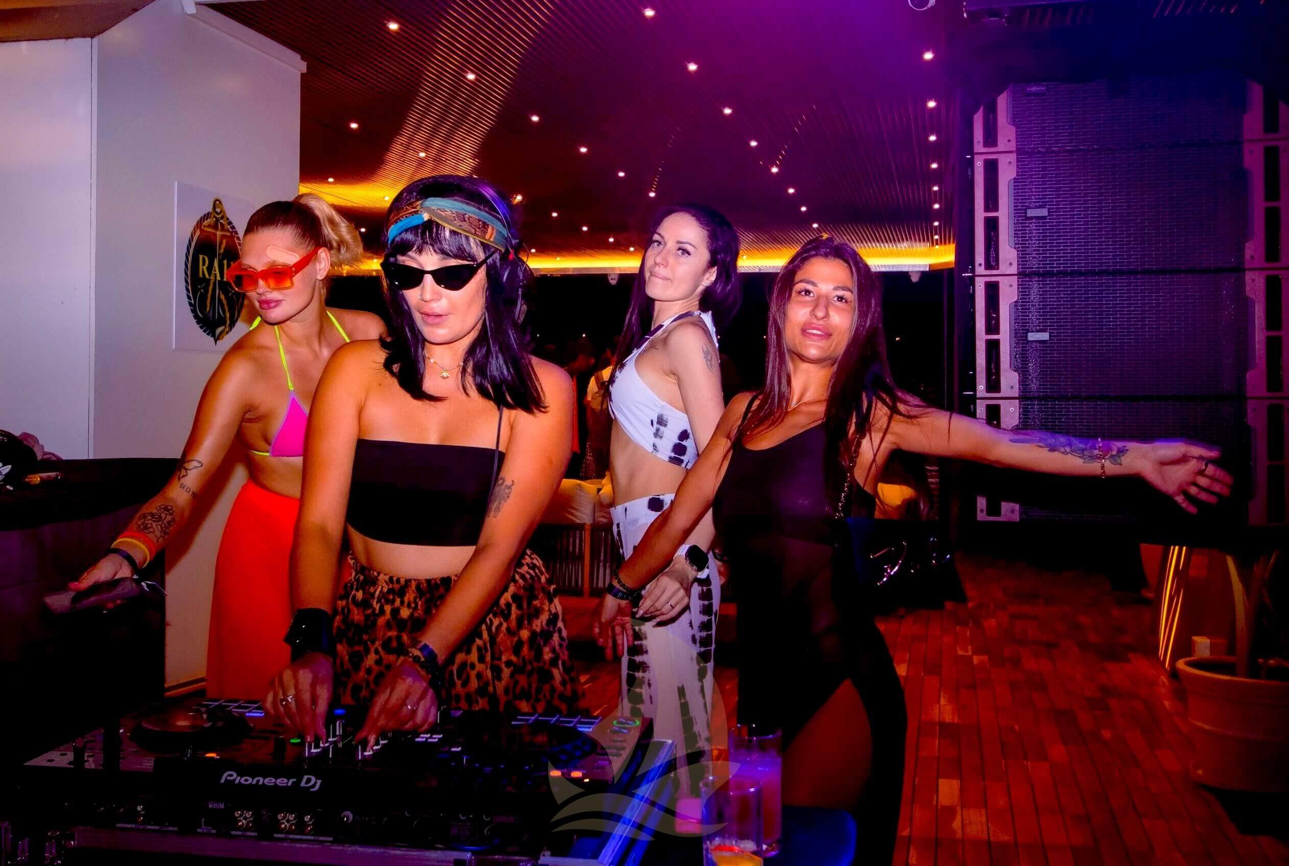 Private DJ on yacht Goa