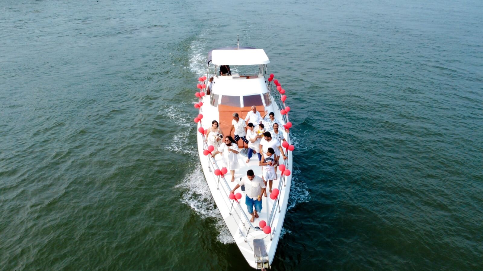 Noah — Yacht for up to 12 guests in Goa